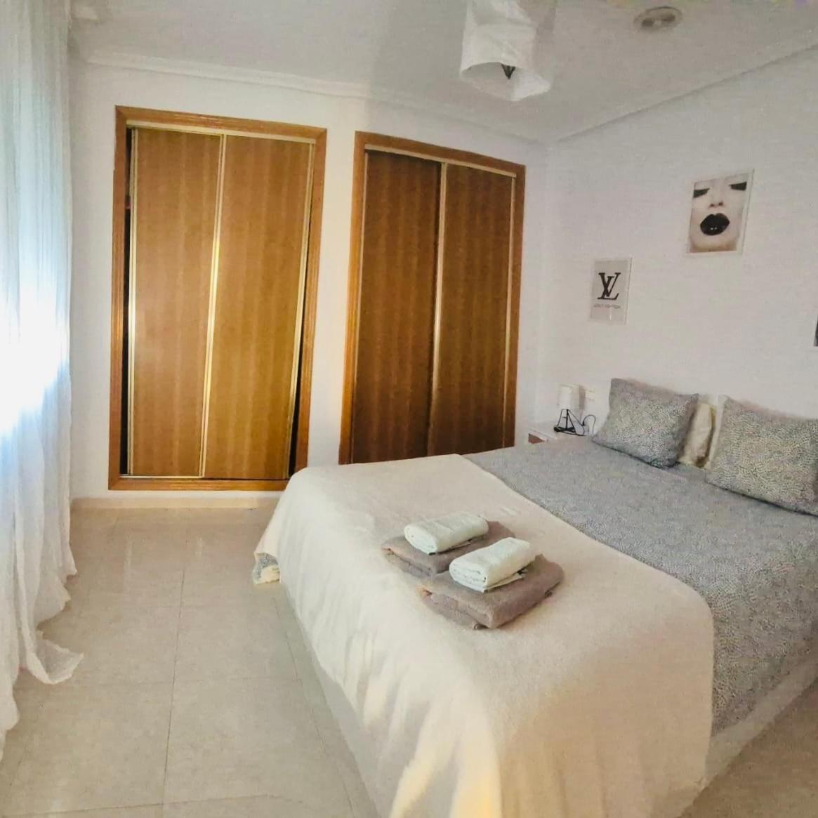 Апартаменты The Prestige Torrevieja Atico Con Barbecoa Экстерьер фото